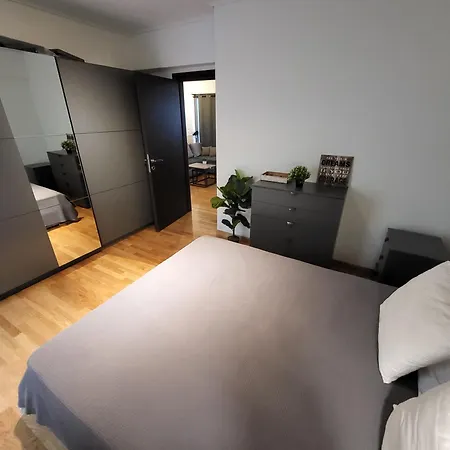 Lofos Modern Apartment-3